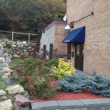 Paris Plaza Apartment Elliot Lake Exterior photo